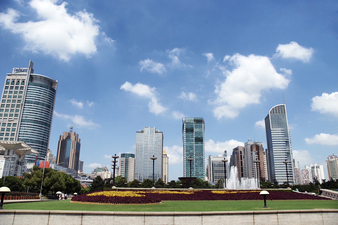 上海最新房价动态，市场走势与影响因素分析