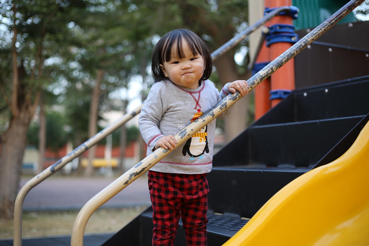 最新小孩搞笑跳舞视频，童趣与欢乐的舞动瞬间