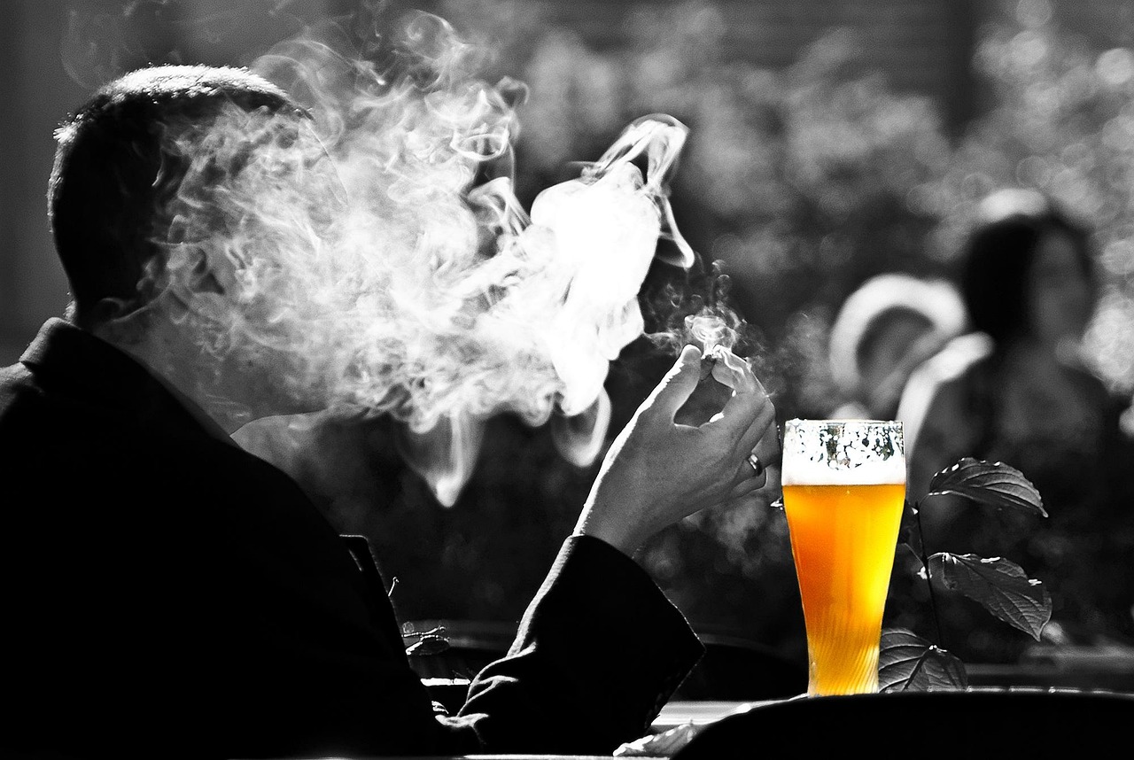 最新世界自由潜水纪录，人类潜水的极限挑战