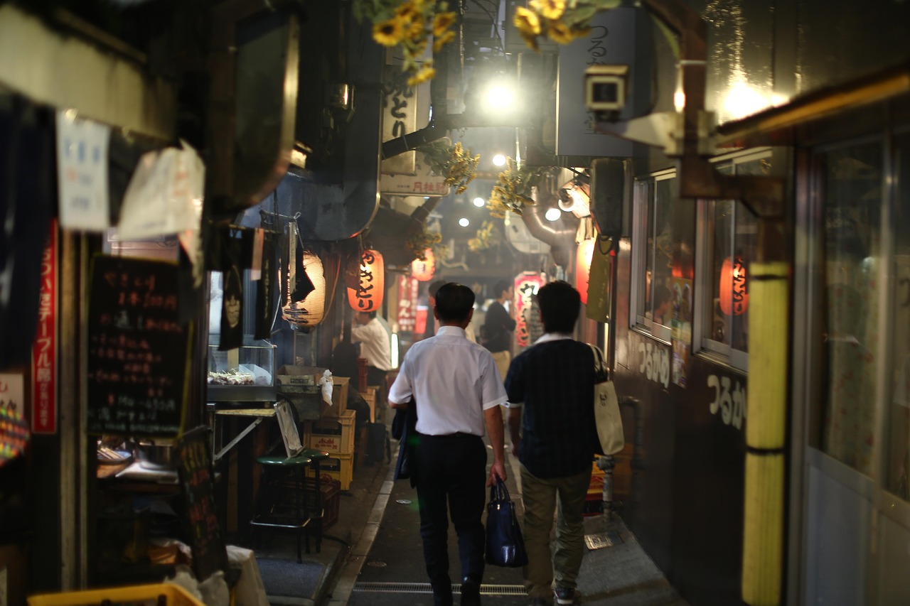 五月天，探索两人三足比赛的规则与激情魅力